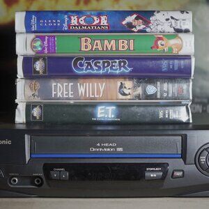Panasonic VCR WITH CLASSIC VHS MOVIE TAPES 4 HEAD OMNIVISION